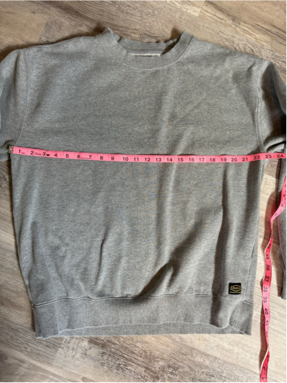 RVCA Men’s Gray Crew Neck Sweatshirt L with Yellow Logo - Picture 7 of 9